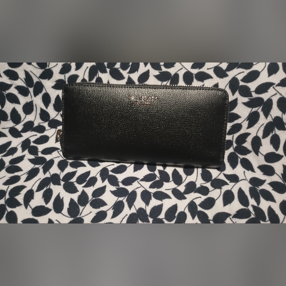 Kate Spade Slim Continental Wallet - Picture 1 of 6